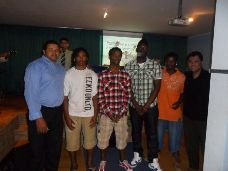 JOVENS CARBOVEDIANOS QUE ACEITARÃO JESUS